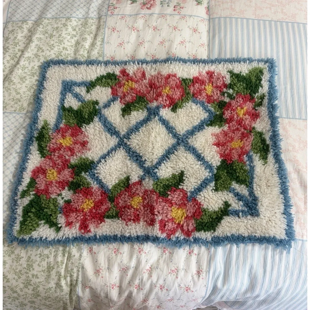 Vintage Floral Lattice Latch Hook Rug Cottagecore Grannycore Movie Prop 80s